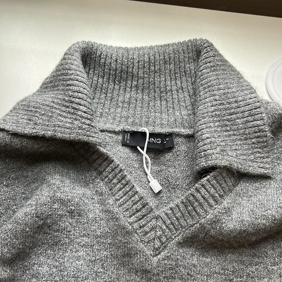Gray V-Neck Women's Sweater - Picture 5 of 6